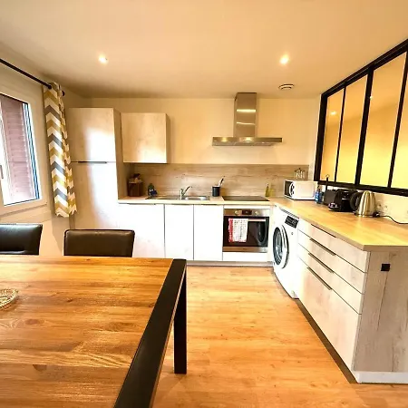 Apartament Gare - Tram 17 - Cosy And Functional *