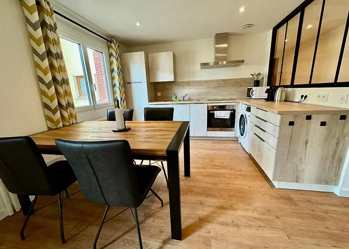 דירה Gare - Tram 17 - Cosy And Functional אנמסה